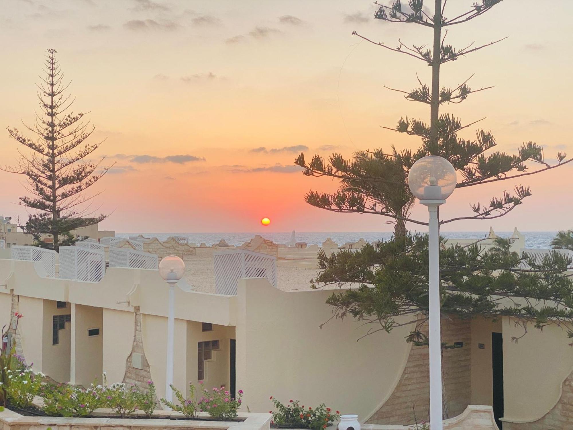 Borg El Arab Beach Resort Екстер'єр фото Sunset in Safi